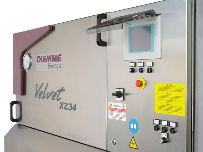 Prese pneumatice inchise, Prese pneumatice inchise Velvet XZ